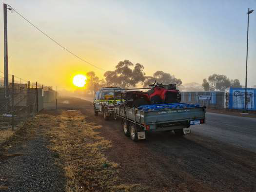 Gap Geo survey vehicles near Kalgorlie